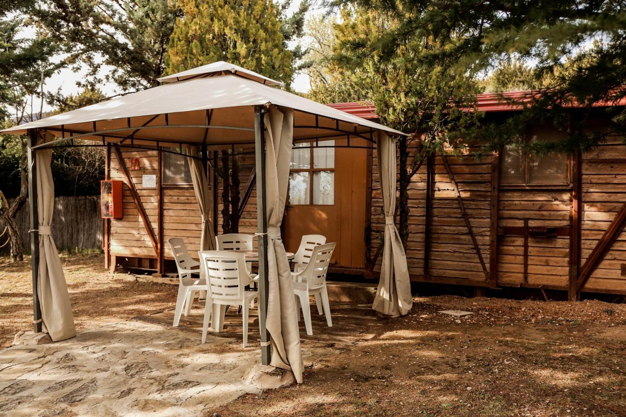 Camping Castillo De لواري المظهر الخارجي الصورة
