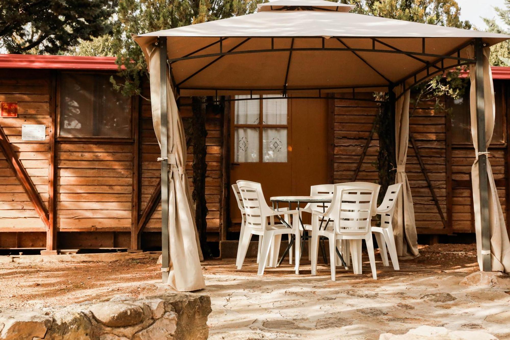 Camping Castillo De لواري المظهر الخارجي الصورة